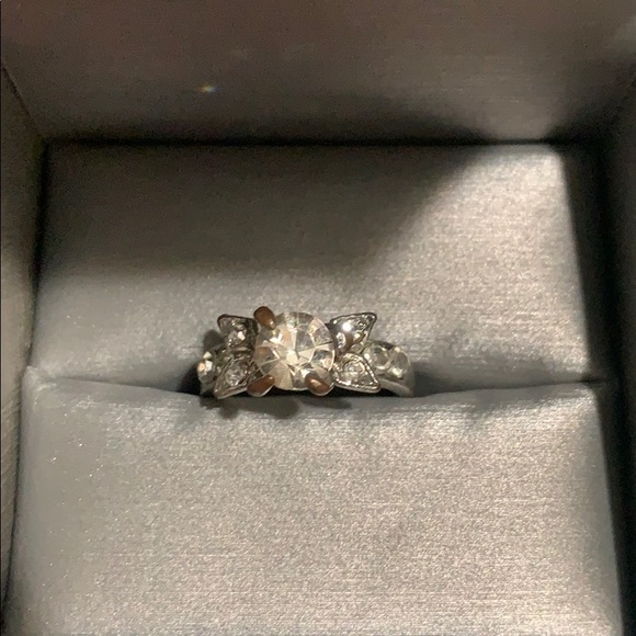 ring - Picture 2 of 3